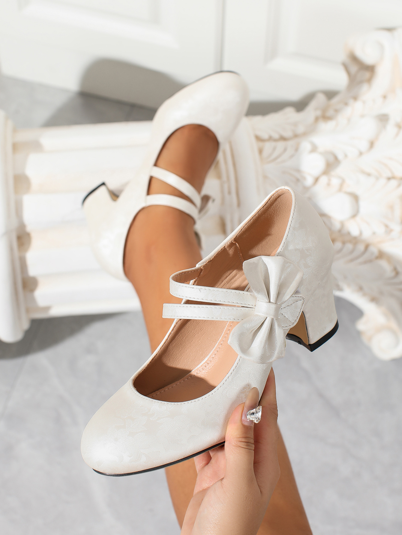 Large size women's shoes bow M - огляд і ціна Large Women'S Formal Wear